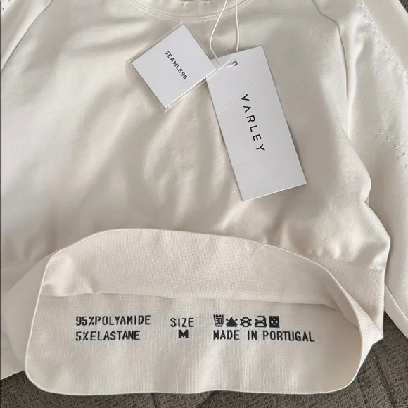 Varley seamless activewear three quarter sleeve crop top - Picture 5 of 6